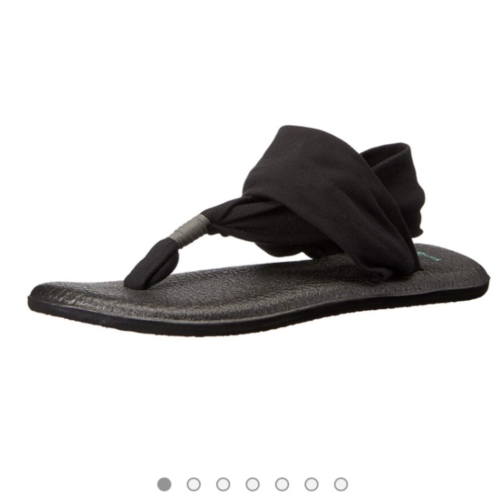 Sanuk ~ Black Yoga Sling